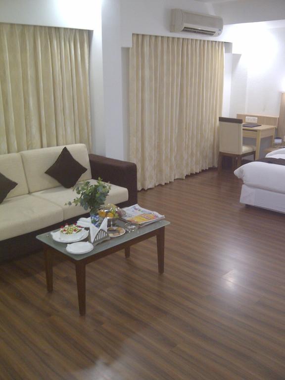 Hotel Ambient Turret Bangalore Zimmer foto
